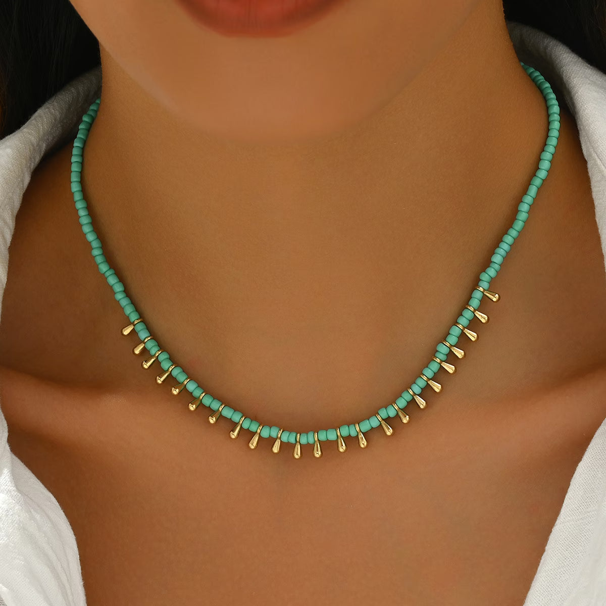 Minimale Turquoise en Gouden Ketting