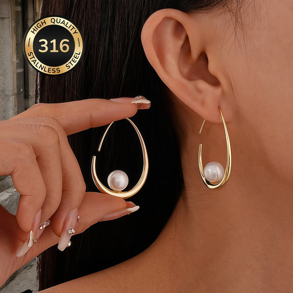 Crescent Pearl Hoepel Oorbellen
