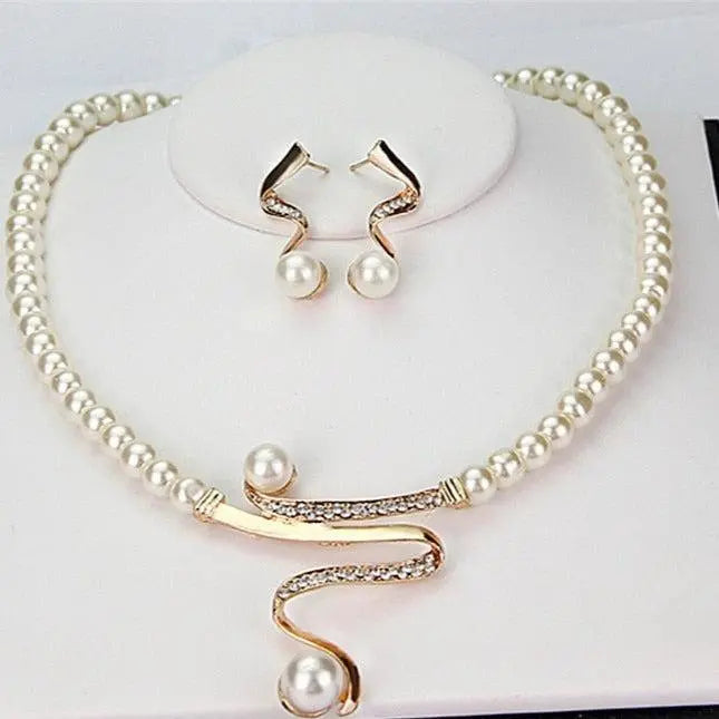 Set Halsband en Oorbellen met Natuurlijke Parel