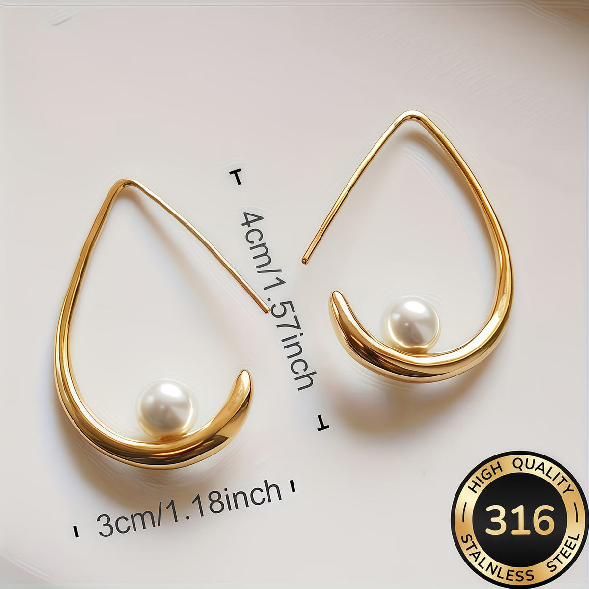 Crescent Pearl Hoepel Oorbellen